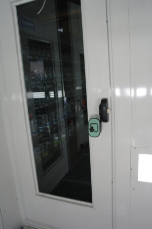 Spanesi veggpanel isolert m/dør